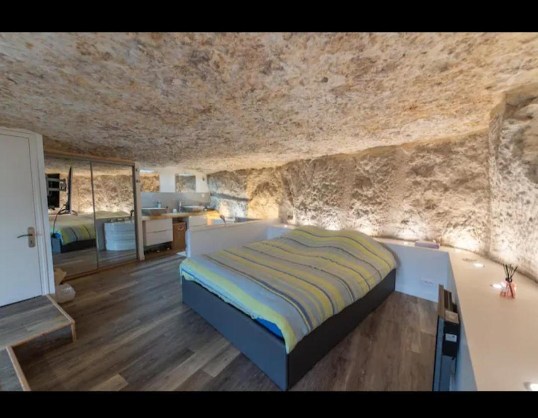 Maison Troglodyte Poitiers Exterior foto